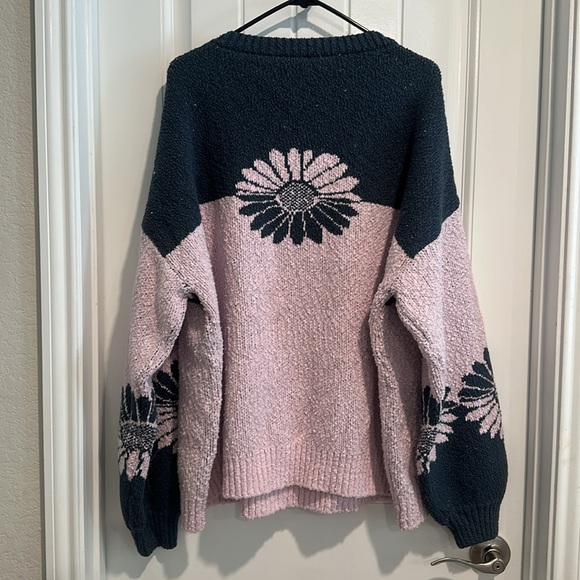Free People In Bloom Sweater Purple Blue Floral Pullover NWOT - Picture 8 of 8